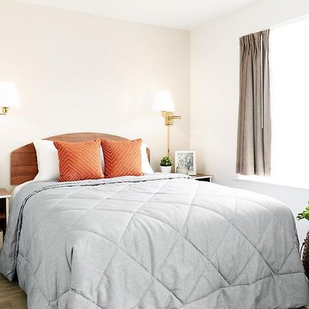 Intown Suites Extended Stay Raleigh Garner Nc Buitenkant foto