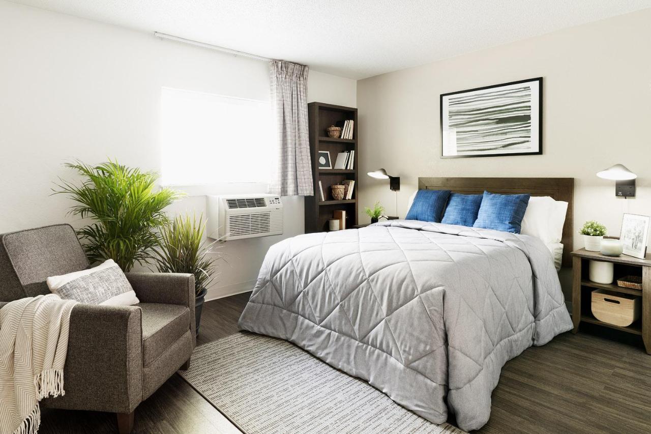 Intown Suites Extended Stay Raleigh Garner Nc Buitenkant foto